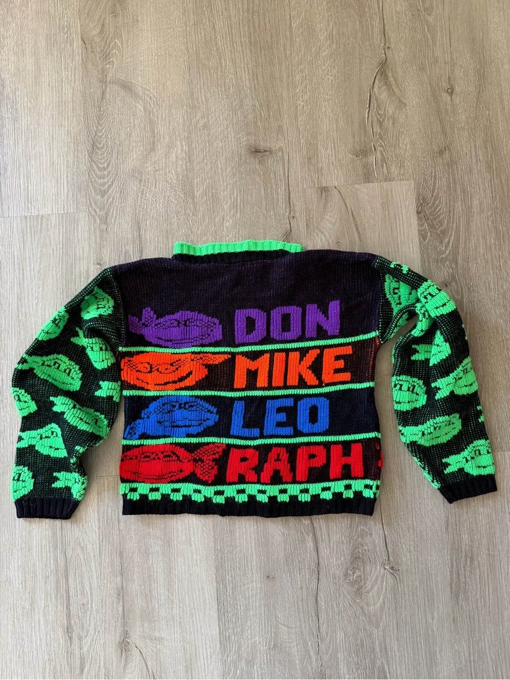 VTG 90s Teenage Mutant Ninja Turtles Mickey’s Clan Crewneck sweater kids XS